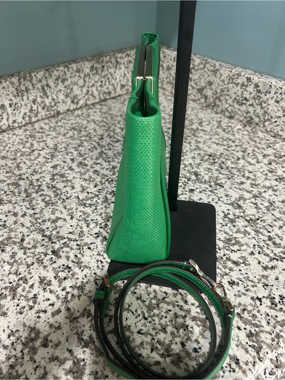 kate spade Green Textured Crossbody Purse with Detachable Strap - Picture 2 of 12